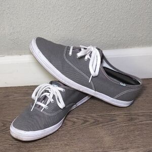 Keds Gray Canvas Low-Top Sneakers with White Soles 8.5 Women's